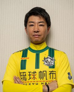 19 DAISUKE IZUTANI
